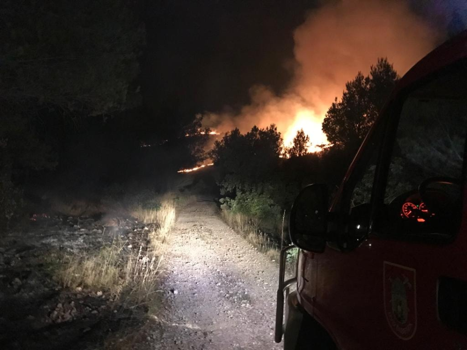 Pogledajte kako je izgledala borba s velikim požarom između Jadrtovca i Žaborića