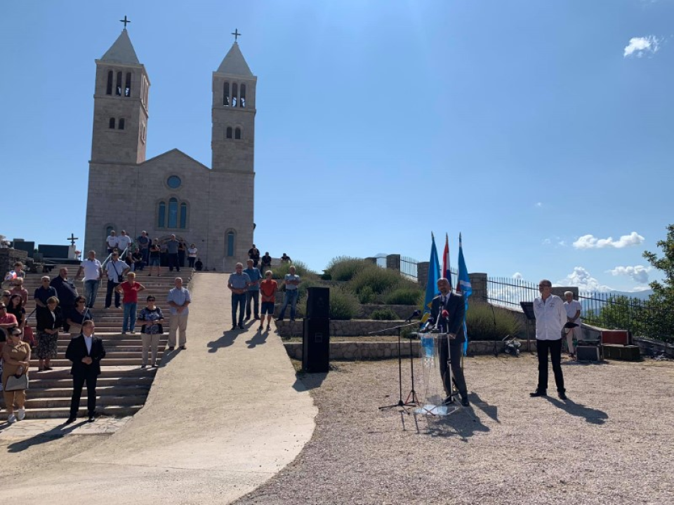 Održana komemoracija za žrtve Kijeva: Vijenac položio i župan Marko Jelić