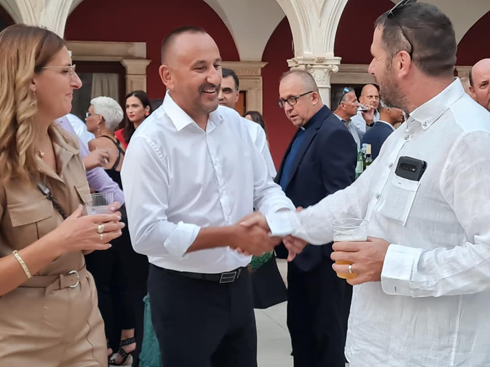 Fešta pred katedralom za deseti rođendan Društva Juraj Dalmatinac: 'Nećemo stati na ovom, jačat ćemo i rasti'