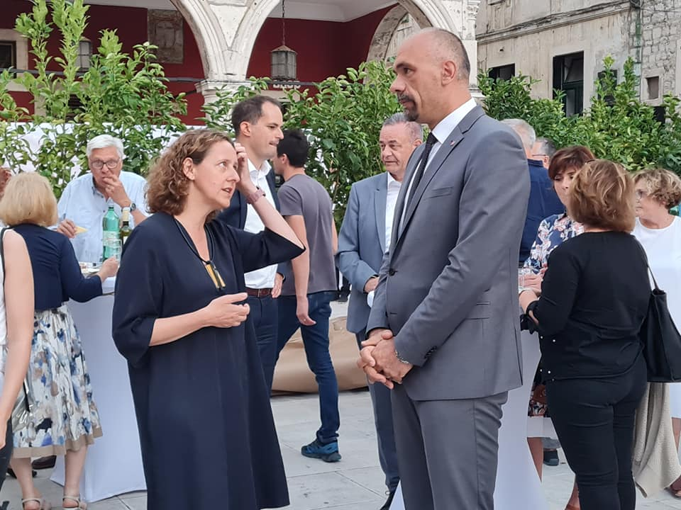 Fešta pred katedralom za deseti rođendan Društva Juraj Dalmatinac: 'Nećemo stati na ovom, jačat ćemo i rasti'