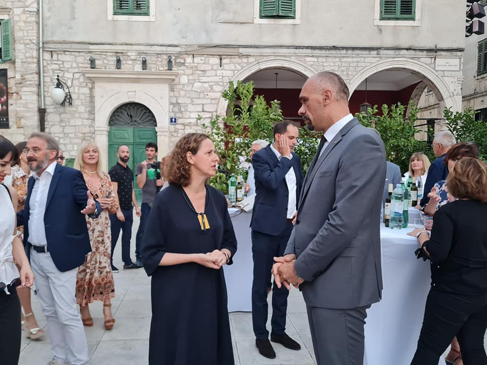 Fešta pred katedralom za deseti rođendan Društva Juraj Dalmatinac: 'Nećemo stati na ovom, jačat ćemo i rasti'