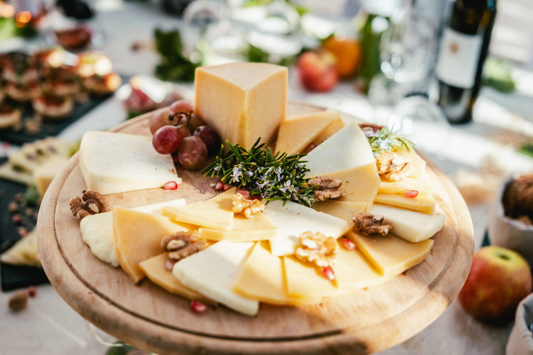 Oni su budućnost hrvatskog ugostiteljstva, učenici TUŠ-a na sv. Mihovilu pokazali kako sljubljuju sir i vino!