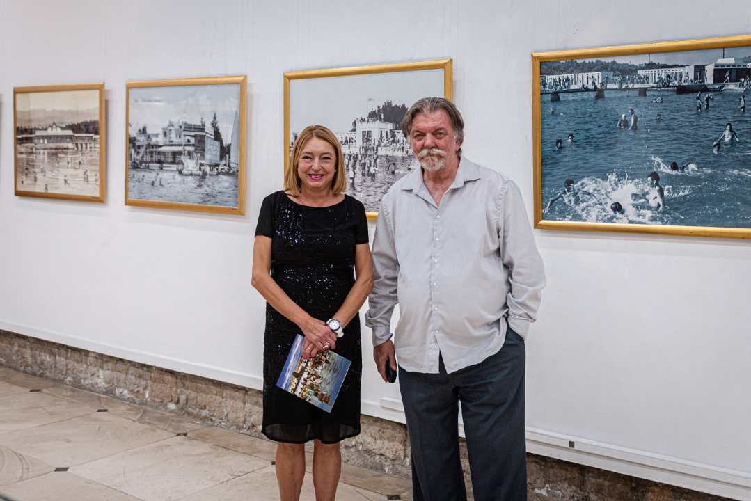  Žene i muškarci prije stotinjak godina morali su se kupati odvojeno, a svi su bili obučeni po posljednjoj čednoj modi