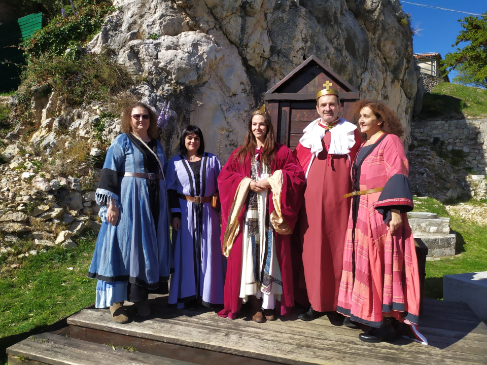 Okupljanje viteških udruga u Kninu: Slavila se krunidba kralja Dmitra Zvonimira