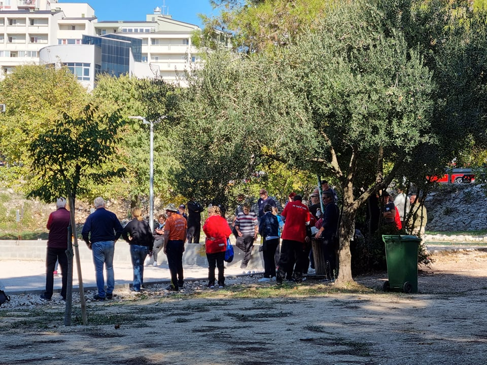 Sport, glazba, druženje, ručak: U Rasadniku cijeli dan traje akcija za malu Kiaru, evo kako je to izgledalo jutros 