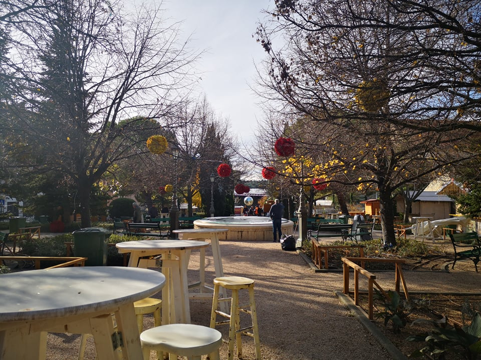 Sve je spremno za Adventuru: Kućice u đardinu otvaraju u 17,  a koncert BluVinila počinje u 20 sati 