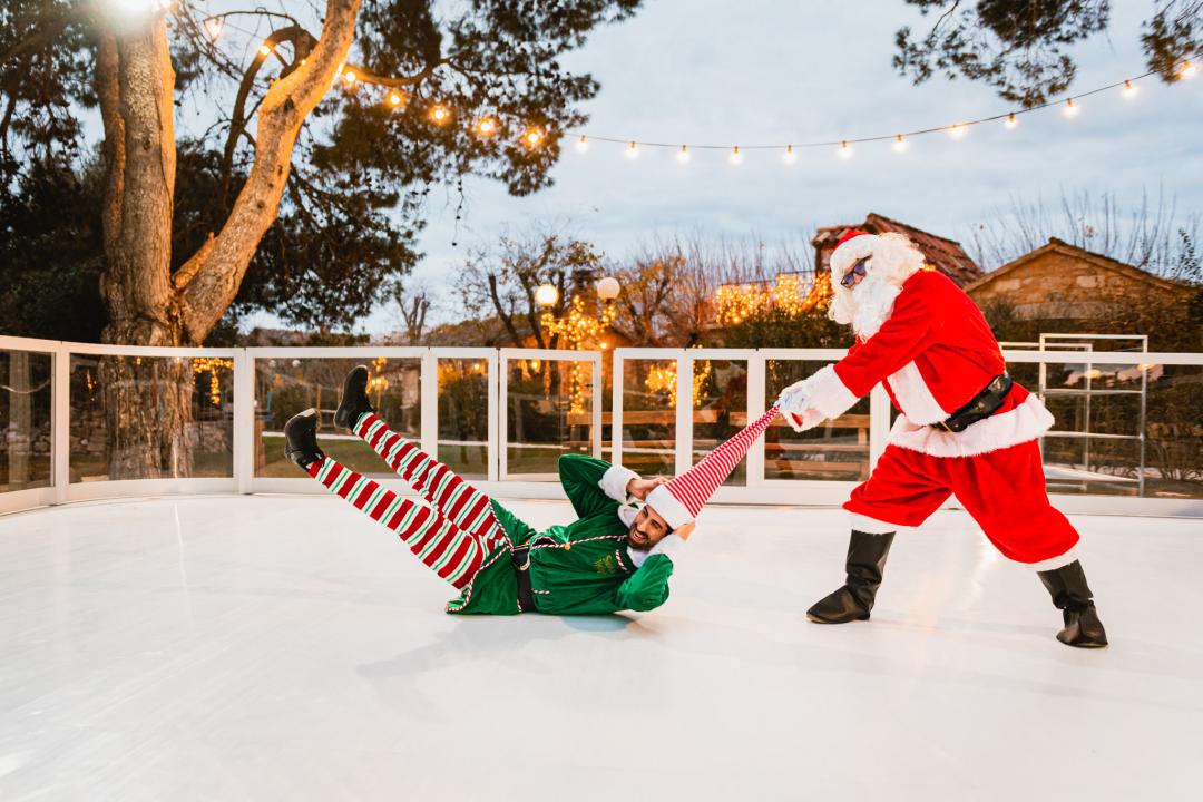 Djed Božićnjak čarobno selo preselio u Amadria Park! Dođite na radionice, koncerte, klizanje i božićne delicije!