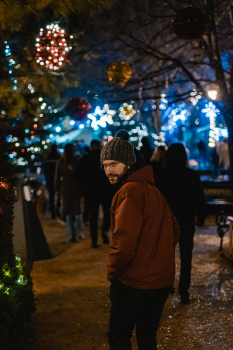 Kralj prvih plesova svojim baladama ugrijao srca Adventurista u Parkiću