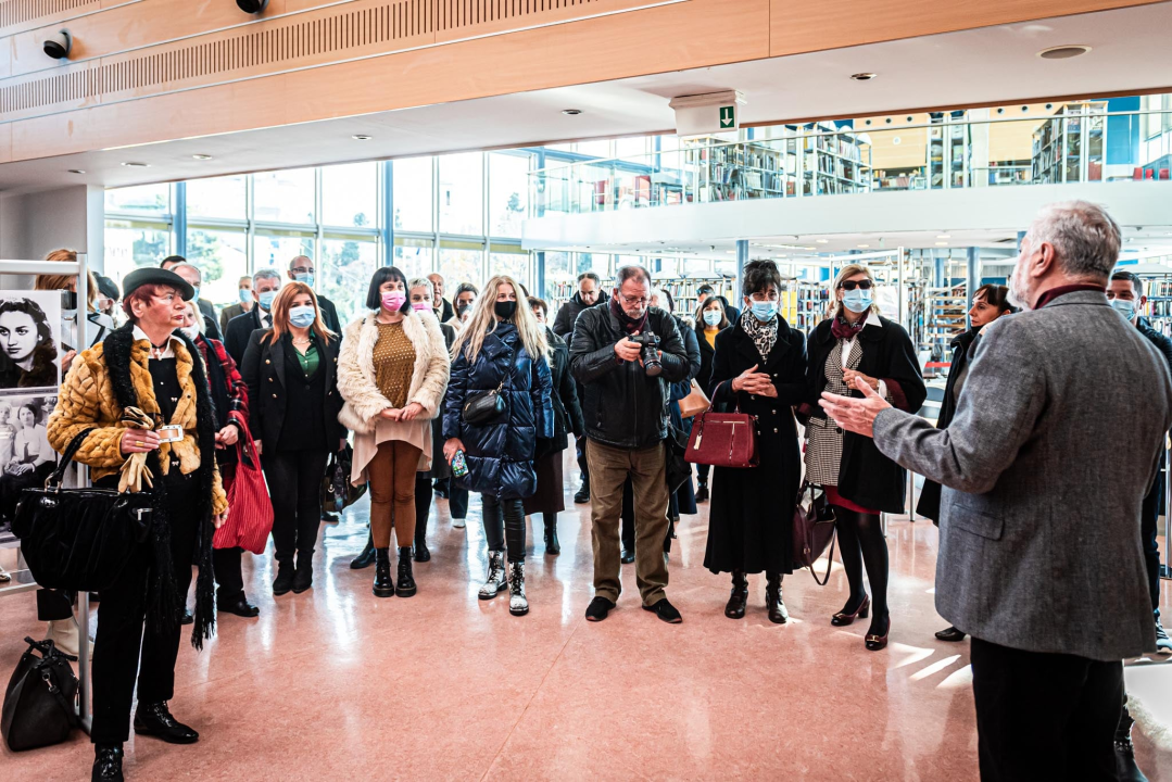 Otvorena izložba fotografija 'Lijepa, ljepša... Šibenčanka' novinara Stanka Ferića: 'Žene su ogledalo duše Šibenika' 