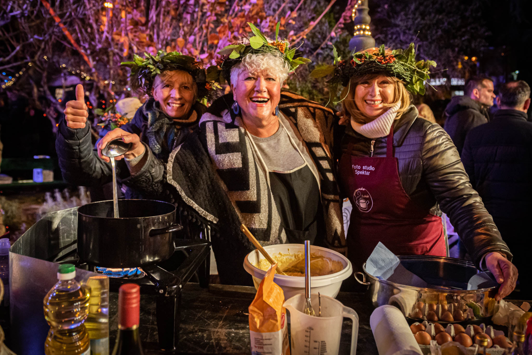 'Grandece od cukra', predvođene popularnom Duki, ispekle najbolje fritule na Frituladi u đardinu 