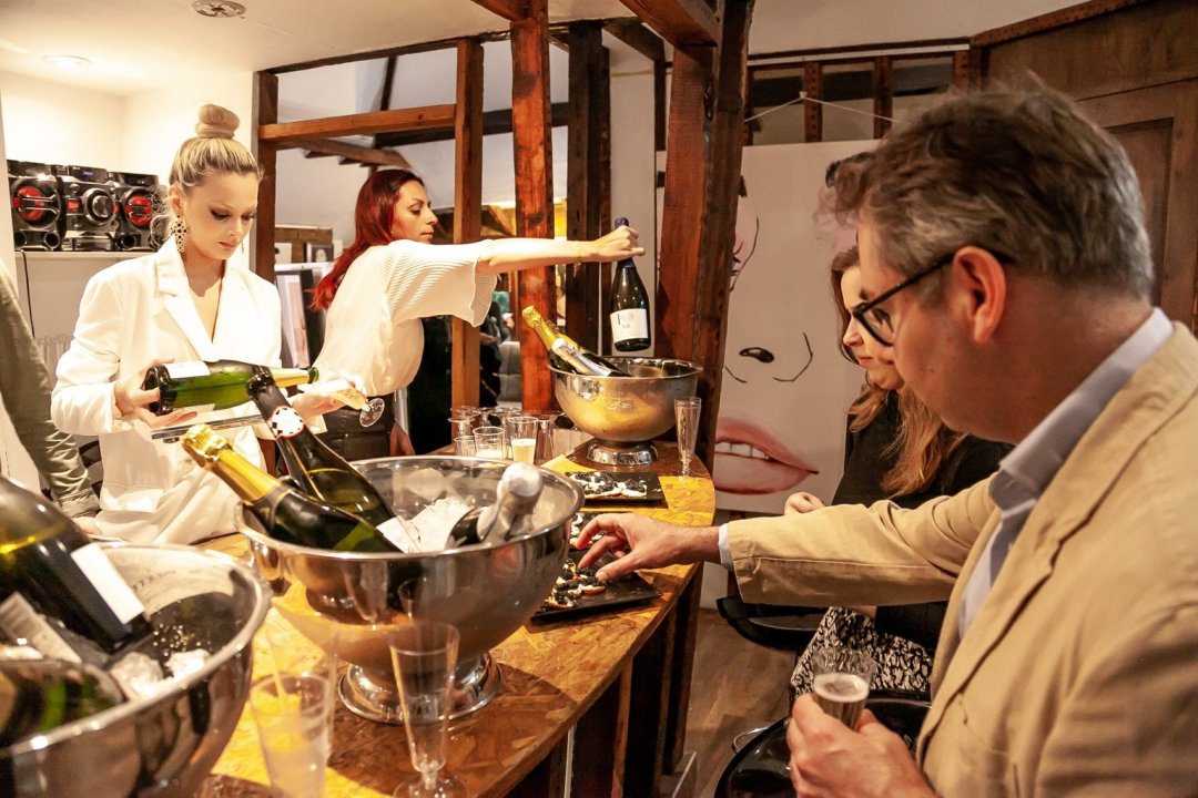 Branka Grubić s izložbe u Londonu: 'Meni je Božić ove godine definitivno uranio'