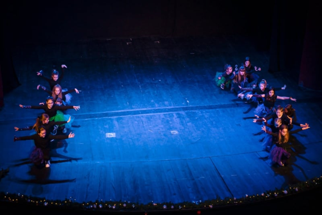 U šibenskom kazalištu održana plesna priredba 'Božićna želja za Kiaru': Prikupljeno preko 8 tisuća kuna 