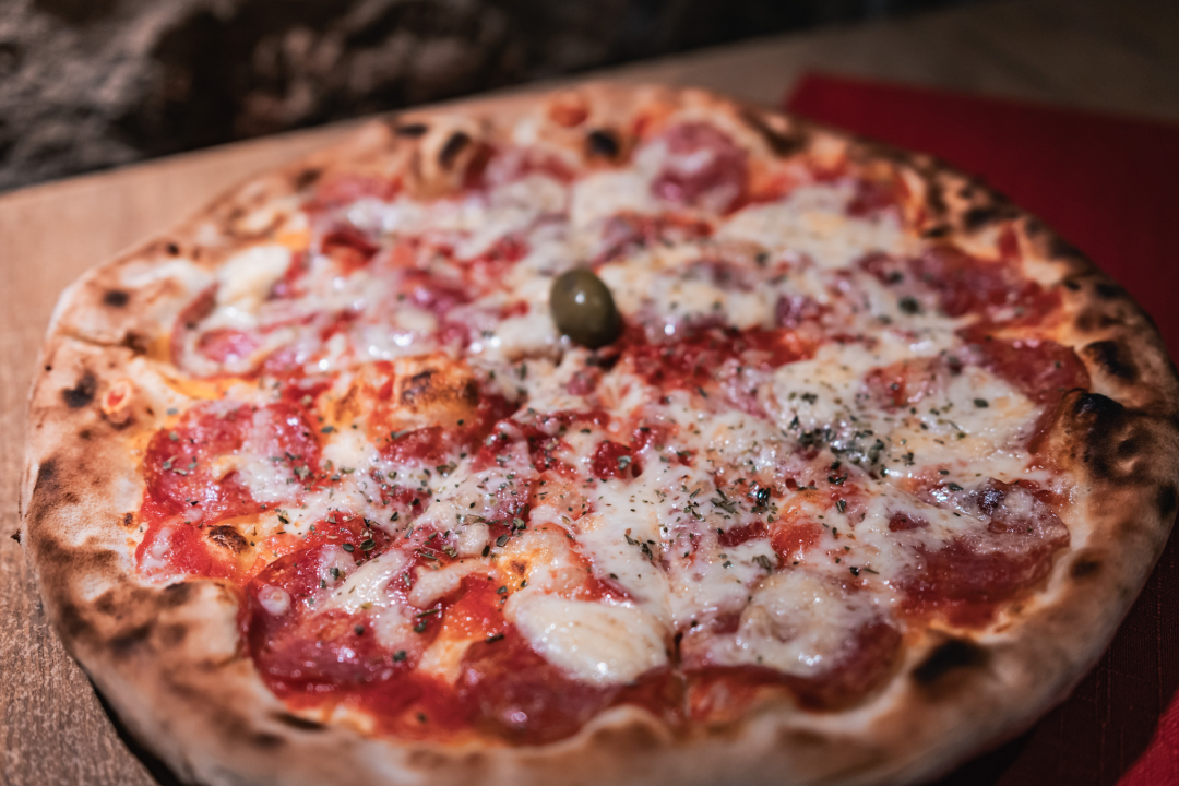 Proslavite Valentinovo za pamćenje uz ukusnu spizu konobe Brošćica! 