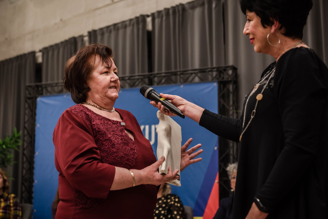 Profesorica violončela Vanja Bošnjak nova je 'Šibenska grandeca': Mladena Baran Jakelić ikona je stila 