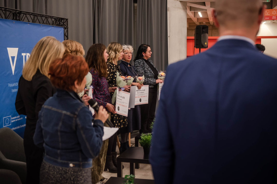 Profesorica violončela Vanja Bošnjak nova je 'Šibenska grandeca': Mladena Baran Jakelić ikona je stila 