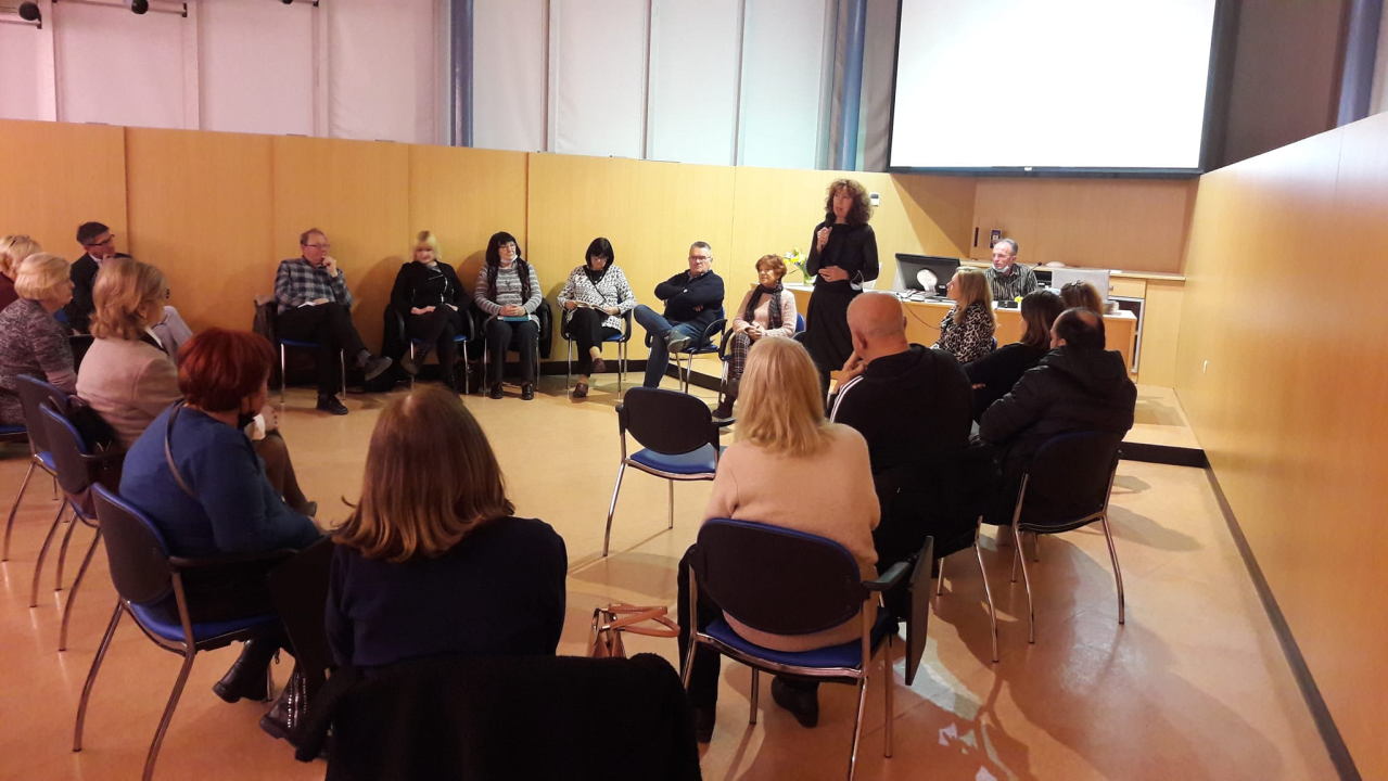 Vesna i ja: U knjižnici održana književna večer za Dan žena