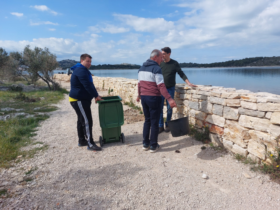 Na arheološkoj plaži Colentum u Murteru zasađeni autohtoni čempresi iz Konavla