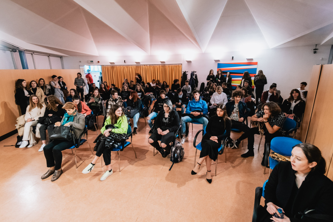 Gimnazijalci predstavili jubilarni 20. broj Pegle: ‘Pandemiju smo kompletno zanemarili i odahnuli od svega’