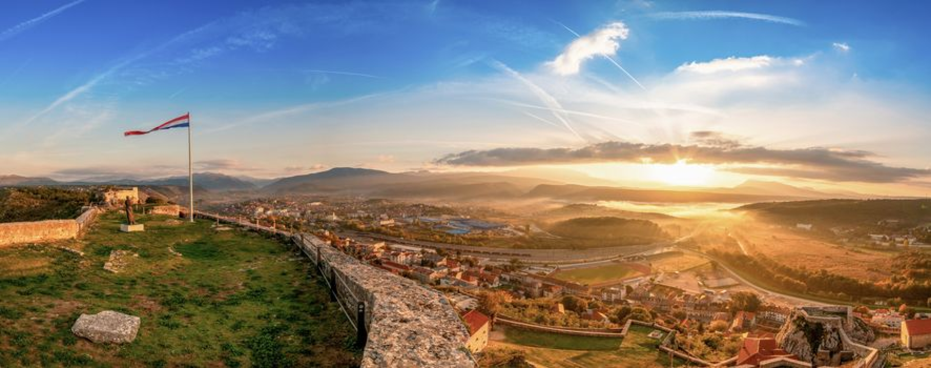 Uskrsni vikend u Kninu: Posjetite Kninsku tvrđavu i osvojite besplatan ručak!