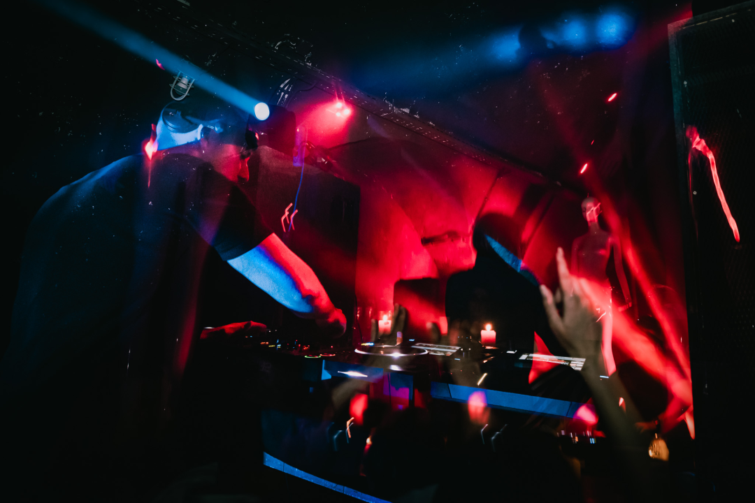 BDSM, izložba Štrace, DJ-i i lutke: Dvije fenomenalne večeri na krcatom podiju preuređenog Tunela