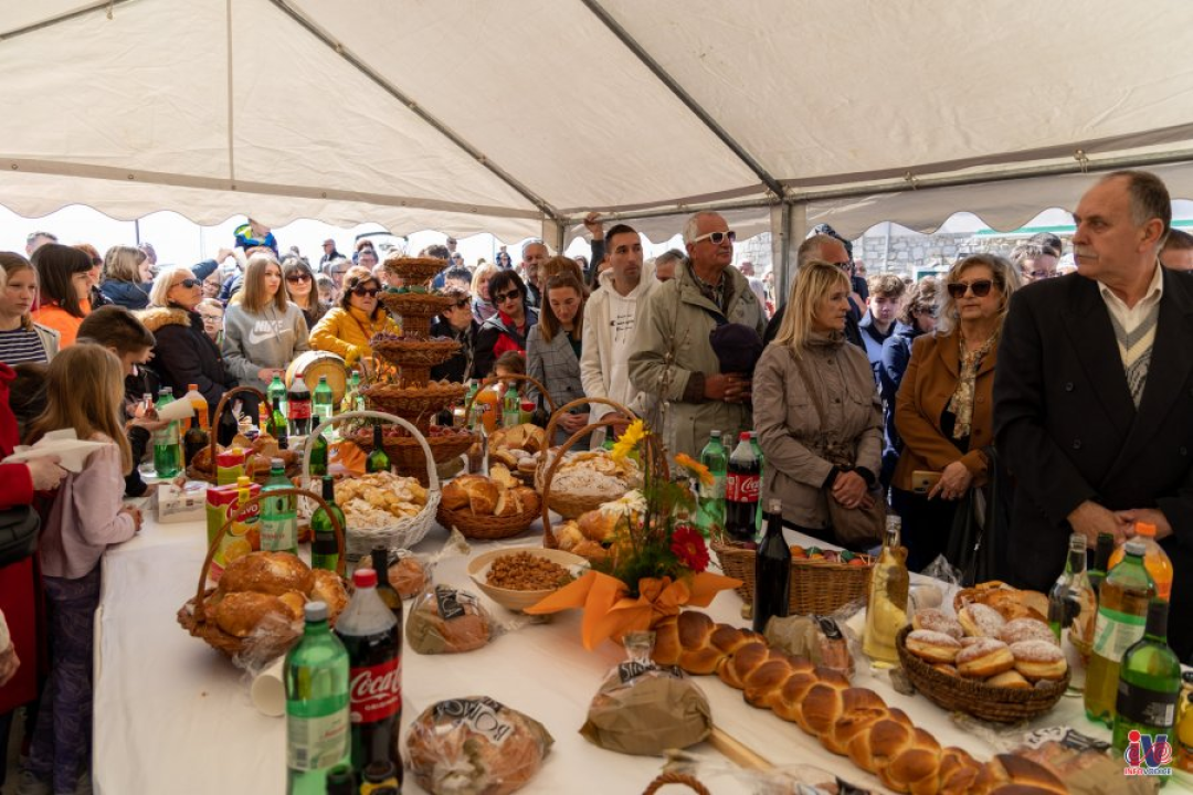 I u Vodicama održan tradicionalni uskršnji doručak