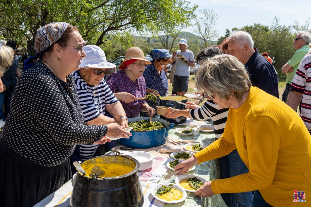Piknik u Rakitnici: Druženje uz zelje, grah i glazbu