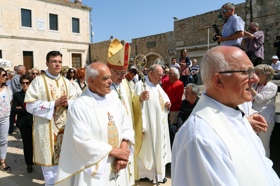 U Primoštenu proslavljen blagdan Gospe od Loreta