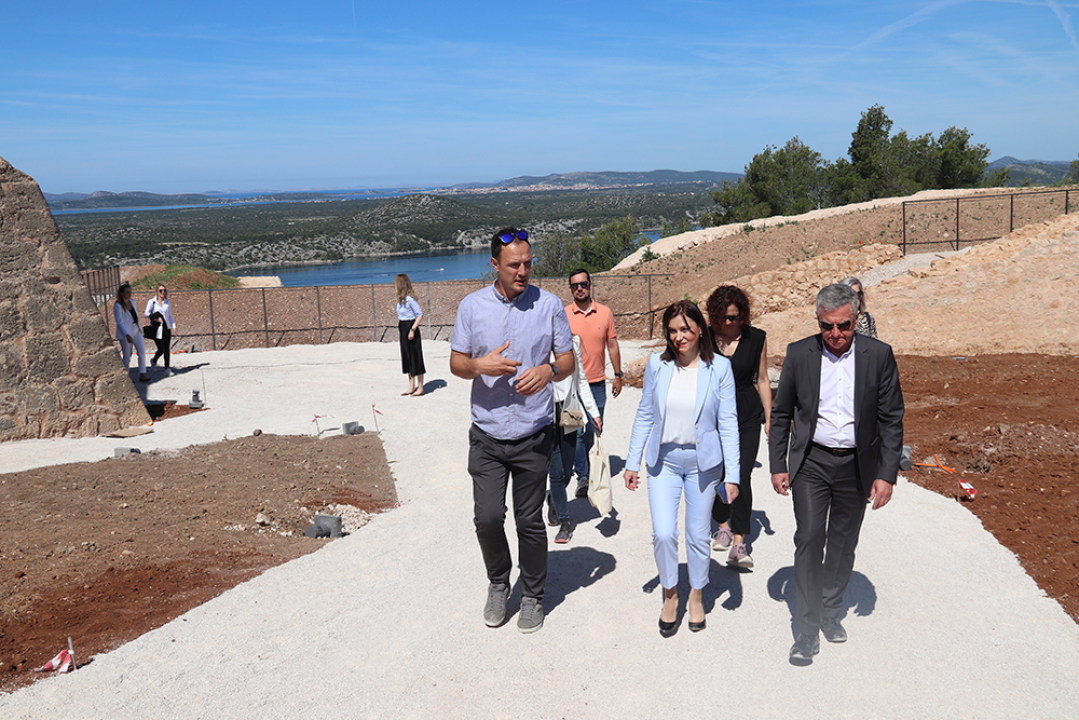 Ministrica regionalnog razvoja i fondova EU u društvu gradonačelnika obišla tvrđavu sv. Ivana 