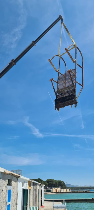 Nije to beznačajan događaj: Na Jadriji postavljene nove skale za ulazak u more