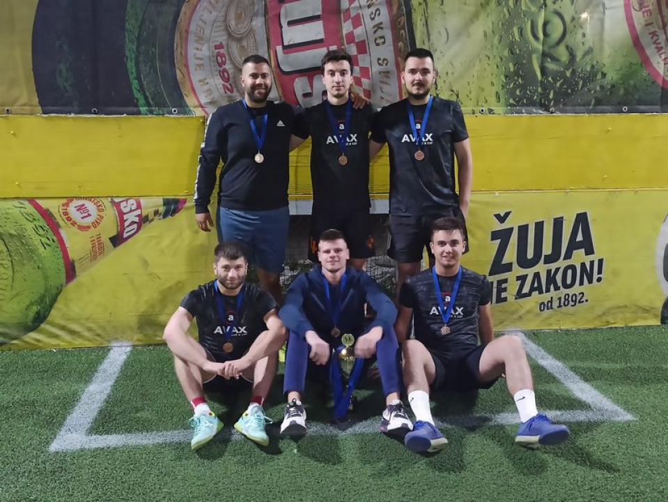 Ekipa Bibich West Ham Ražine pobjednik u seniorskoj, a ekipa GENERACIJA veteranskoj kavez ligi Bilice