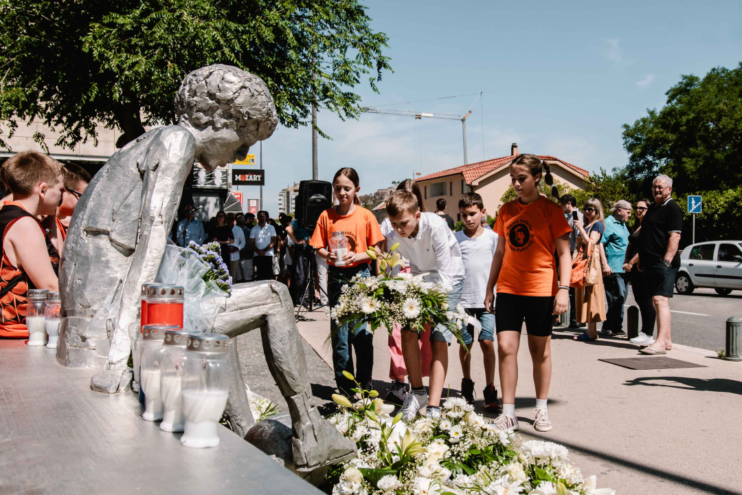 Obilježena 29. godišnjica smrti Dražena Petrovića: 'On je bio veliki igrač, vođa, kapetan i još veći čovjek'  