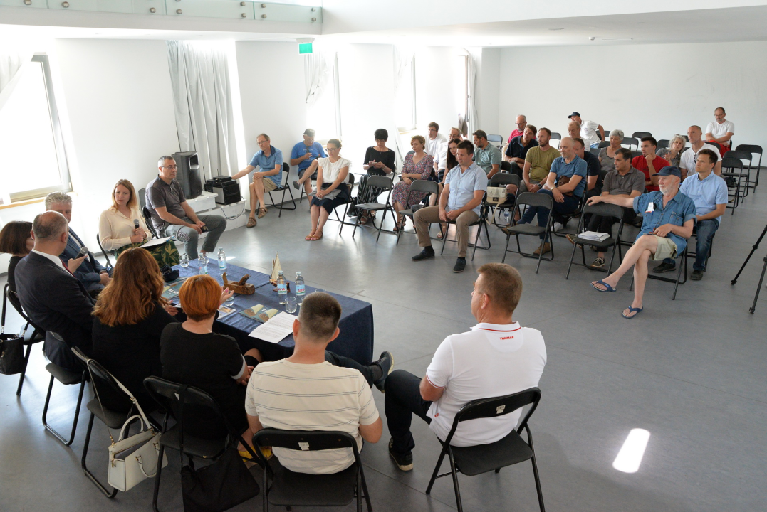 Jedinstveni doživljaj: U Betini održan Sajam tradicijske drvene brodogradnje