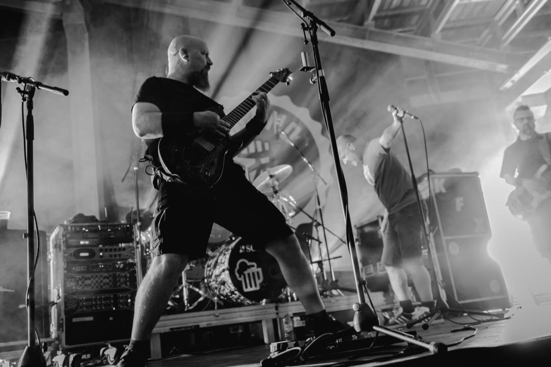 Hladno pivo žestokom svirkom 'prodrmalo' Šibenčane na sv. Mihovilu