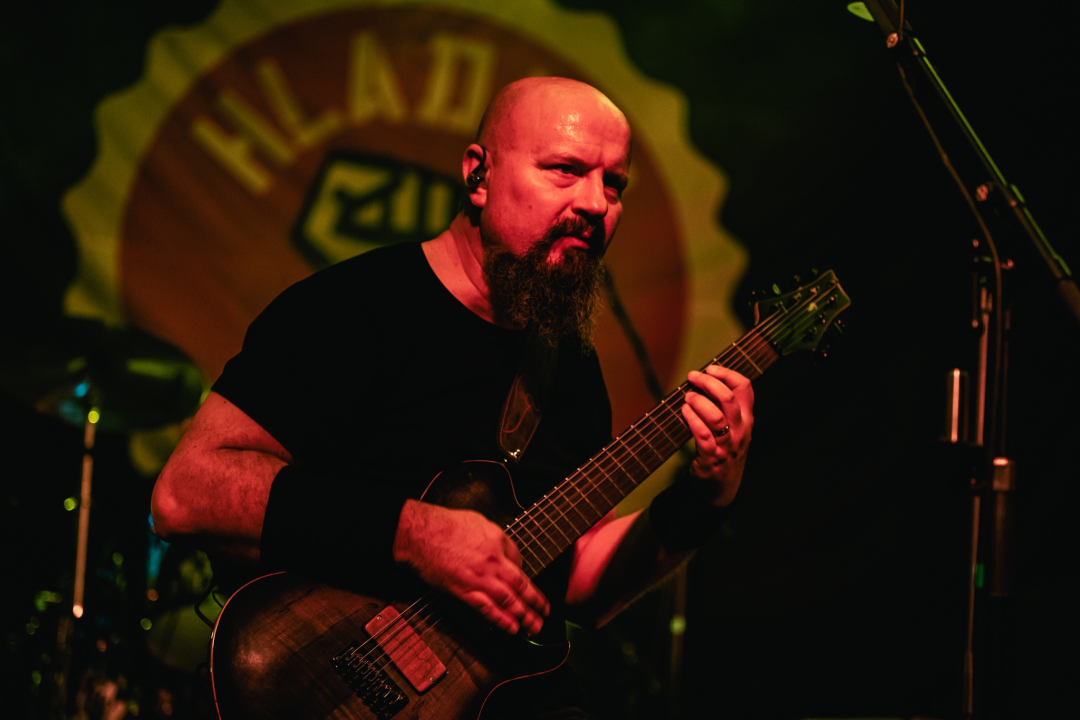 Hladno pivo žestokom svirkom 'prodrmalo' Šibenčane na sv. Mihovilu