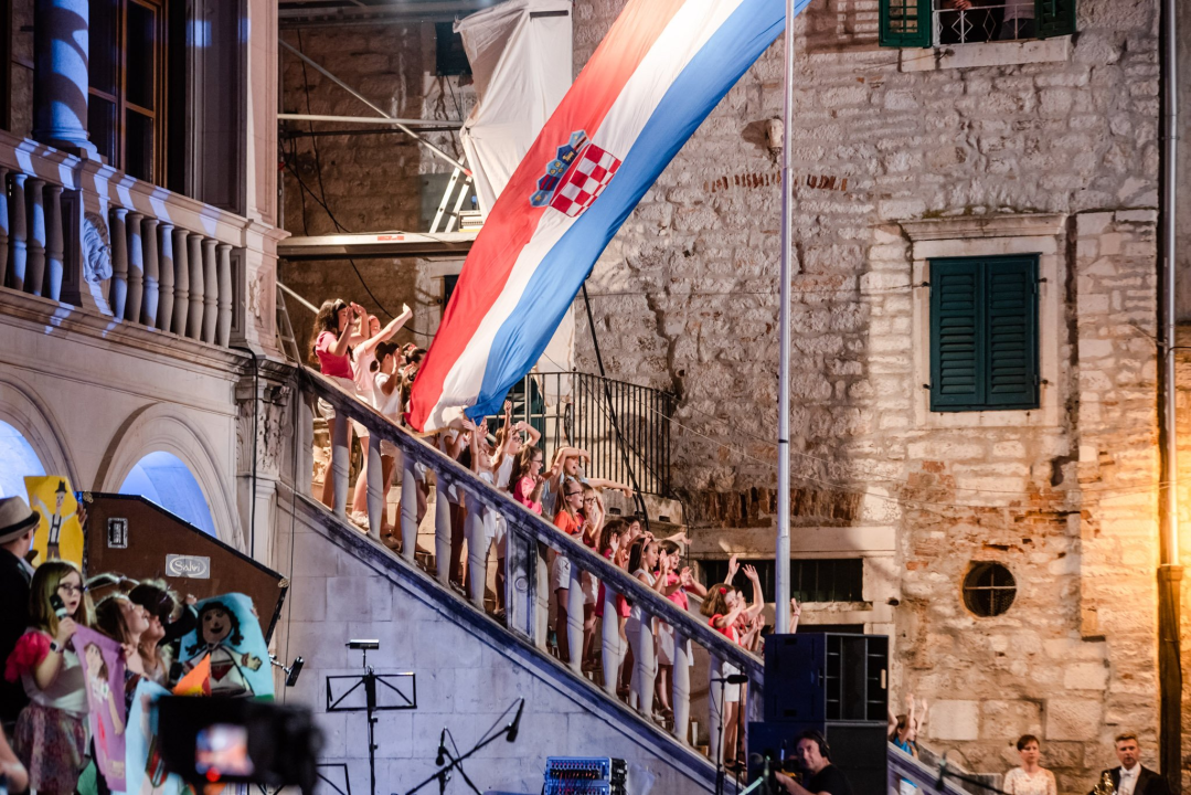 Otvoren je 62. Međunarodni festival u Šibeniku: Na svečanosti i djeca iz ukrajinskog Lavova