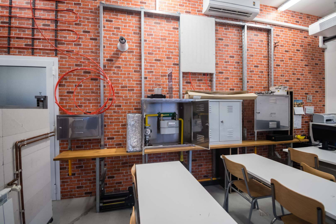 Ako želite lako pronaći posao uz dobru plaću, upišite Industrijsko-obrtničku školu!