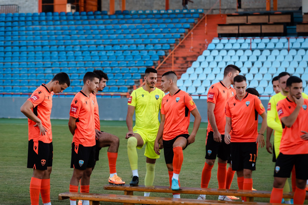 Nogometaši Šibenika odradili fotografiranje uoči subotnjeg starta nove sezone