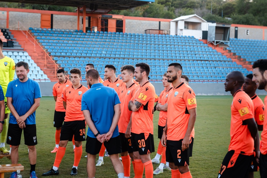 Nogometaši Šibenika odradili fotografiranje uoči subotnjeg starta nove sezone