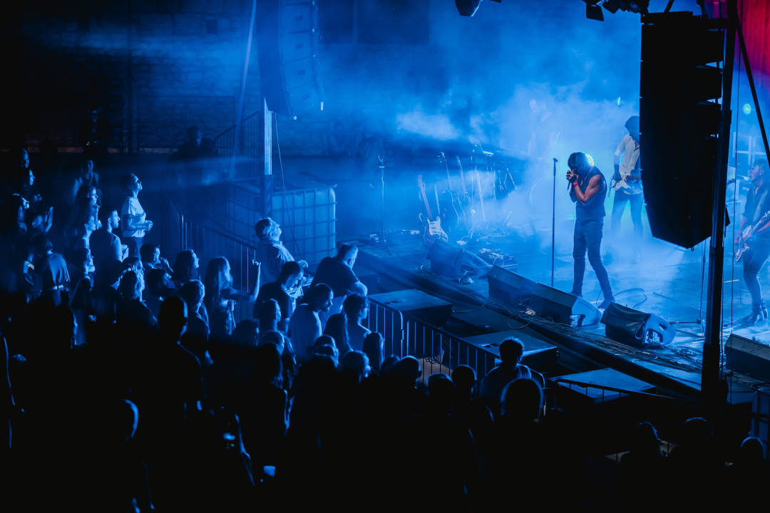 Publika na Mihovilu Pips, Chips &amp; Videoclips pjesmom vratila iz backstagea na treći bis