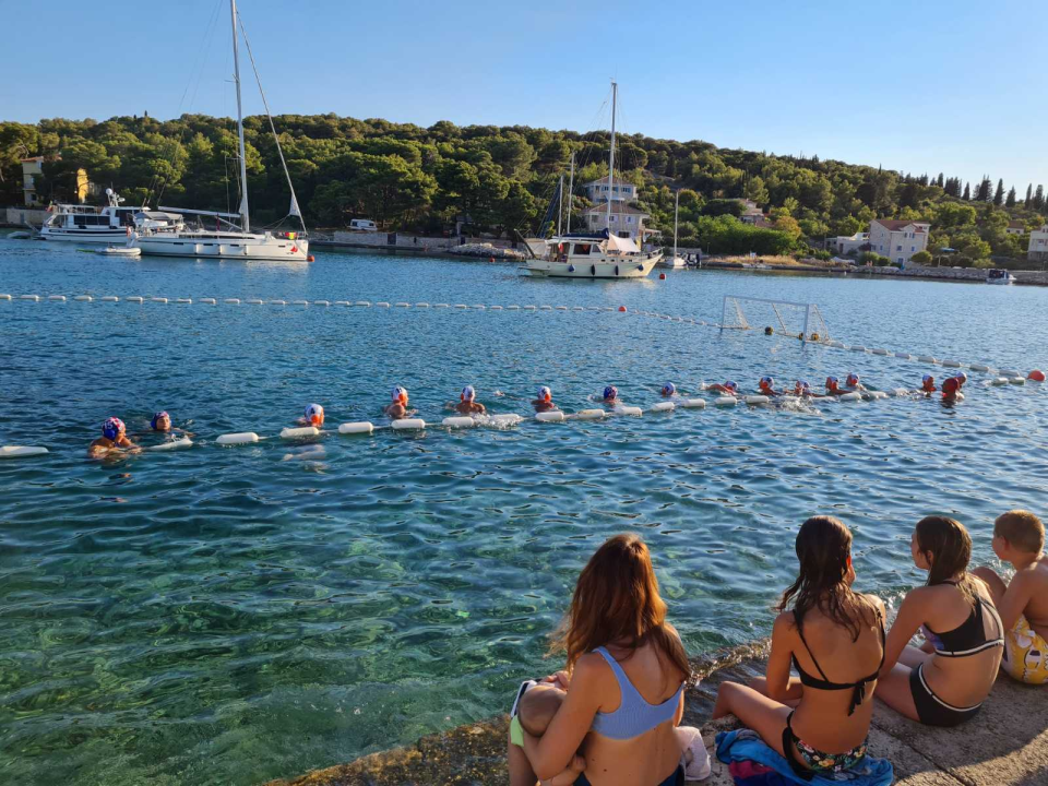 Osnovan vaterpolski klub Prvić: 'Dica su oduševljena, žele treninge svaki dan!'