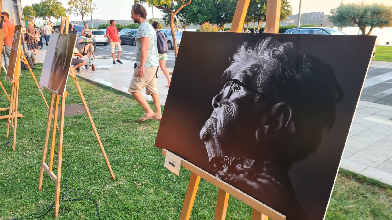Arsen više nije među nama, ali njegovo djelo živi: Fotografi pokazali kako oni vide 'Djevojku iz moga kraja'
