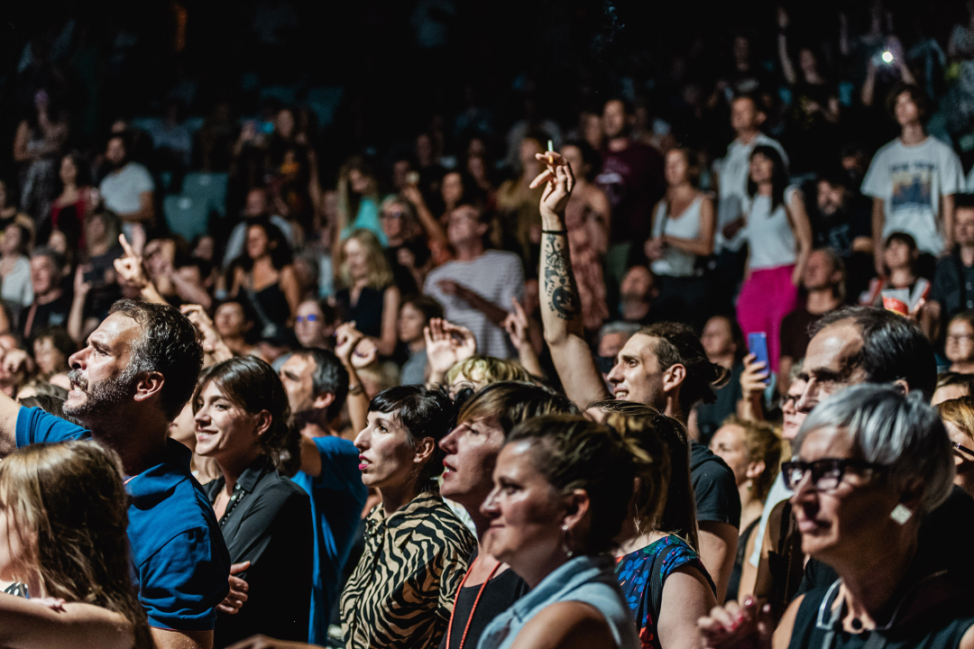 Dobri, stari, uvijek mladi Rundek. I Ekipa.