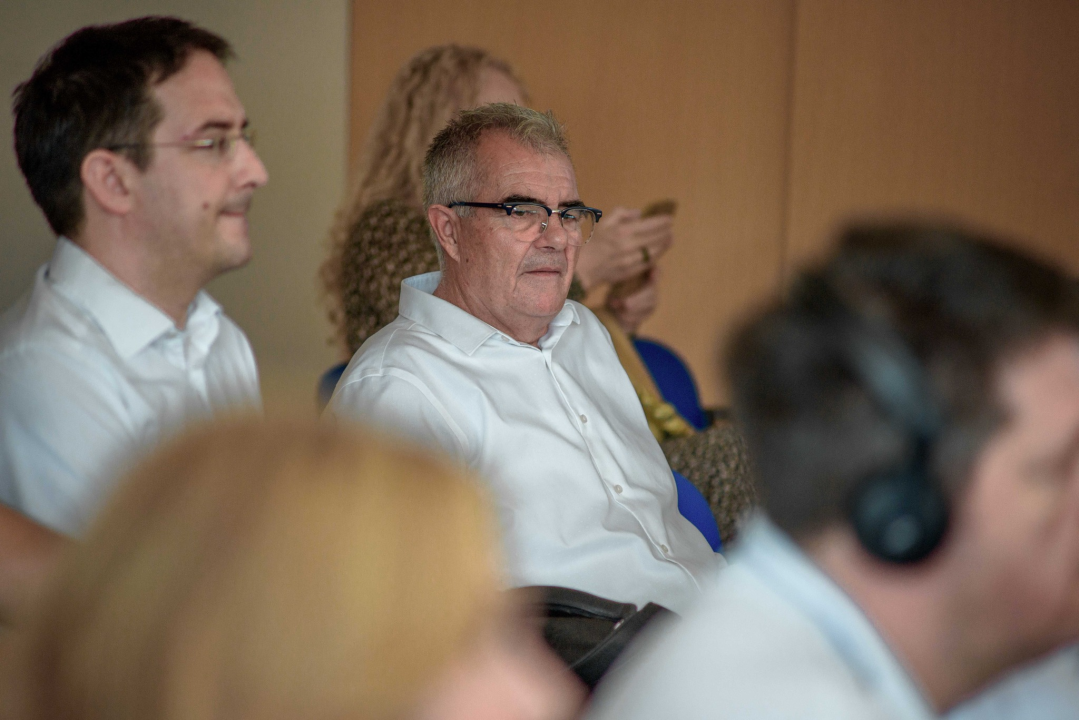 Restović: 'Trebalo je uložiti veći trud i kupiti električne autobuse'; Burić: 'Restović nam priča Crvenkapicu'