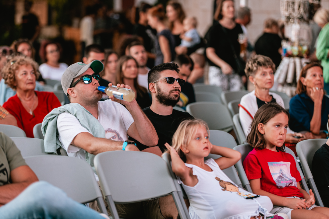 Svijet je na tri dana došao u Šibenik: Ispred Azimuta poslušajte zanimljiva putopisna predavanja!