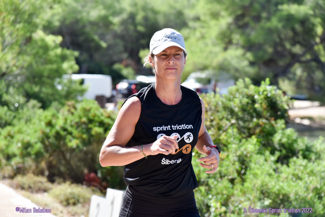 Završen treći po redu Šibenski triatlon u kanalu sv. Ante: Evo tko su pobjednici 