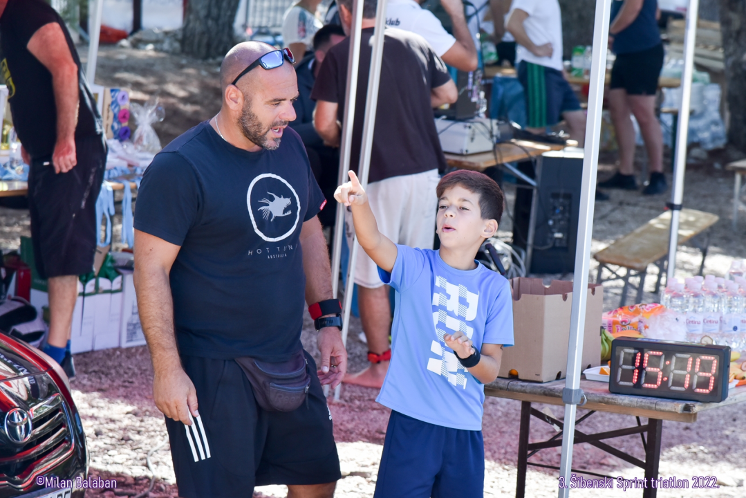 Završen treći po redu Šibenski triatlon u kanalu sv. Ante: Evo tko su pobjednici 