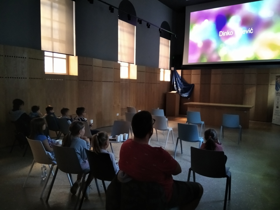 Provjerite raspored Društvenog centra Grada Skradina za listopad! 