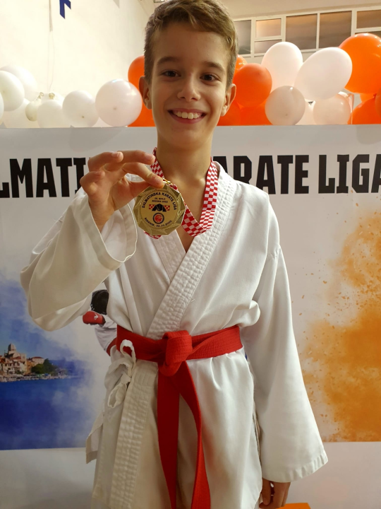 Karate klub Okit iz Vodica osvojio čak 32 medalje na Dalmatinskoj ligi