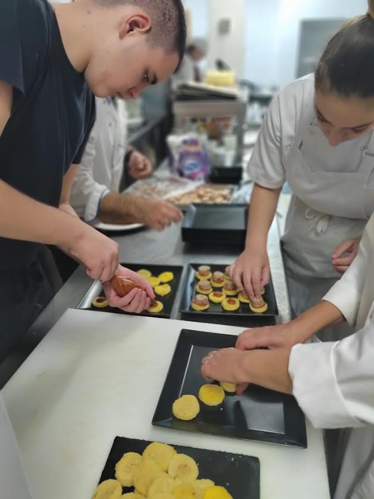 Učenici Turističko-ugostiteljske škole Šibenik osmislili jelovnik za visoke goste iz Vlade RH