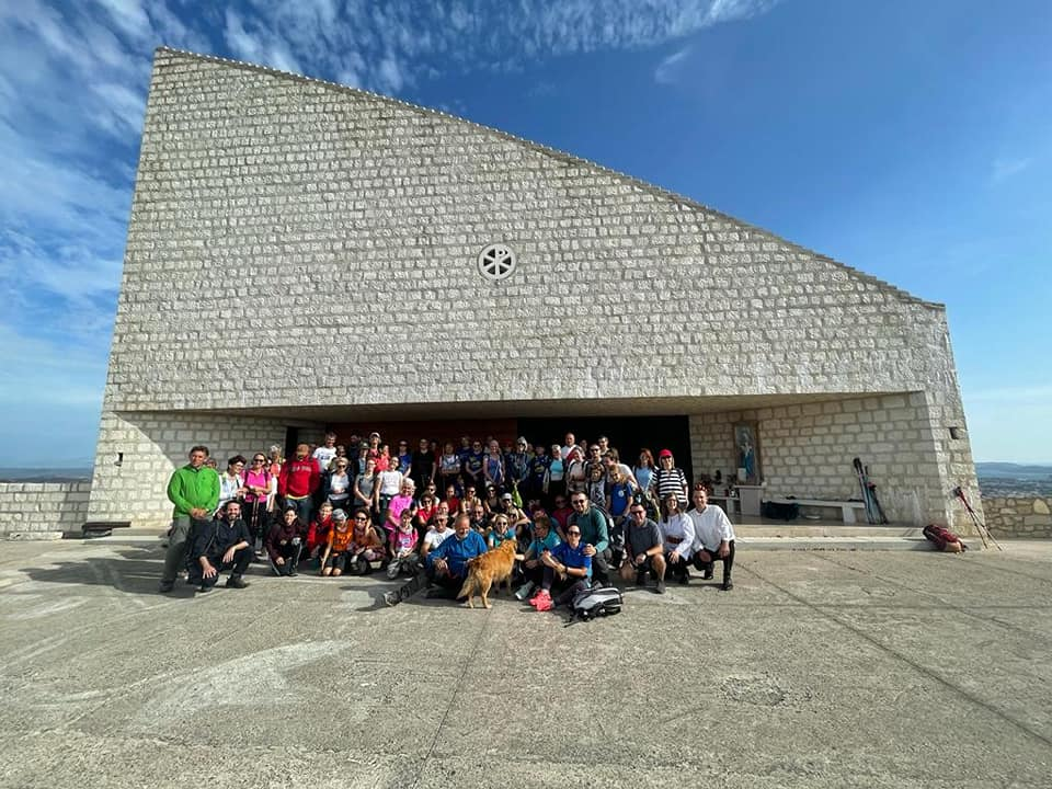 Biskup Rogić predvodio misno slavlje za sudionike 'Camino Šibenik tjedna'